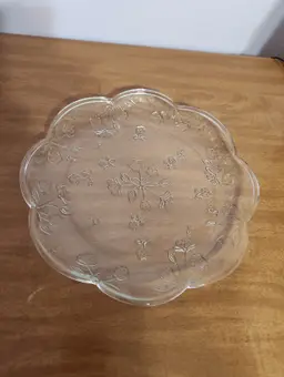 Clear Glass Floral and Scalloped 10 Inch Plate
