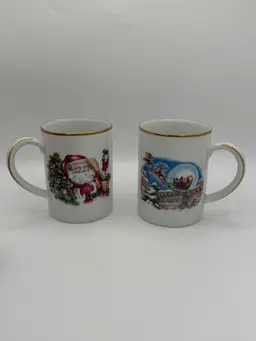 Vintage The Holly And The Ivy By Royal Gallery Fine China Santa Mugs Set Of 2