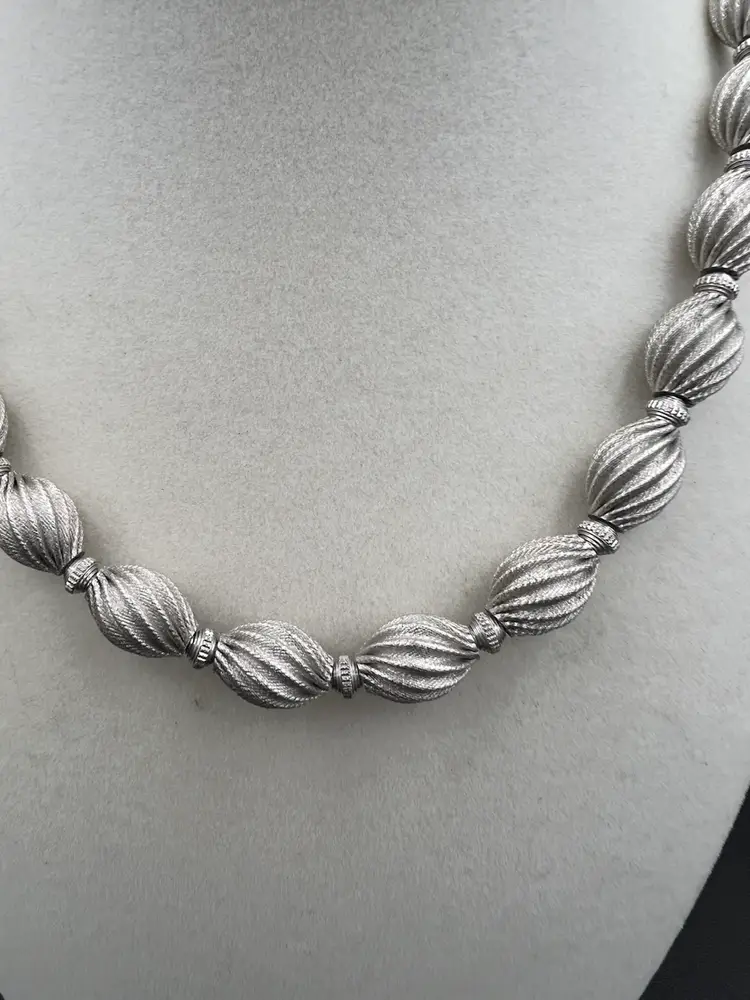 Vintage Monet Brushed Silver Tone Twisted Ribbed Strung Beaded Necklace