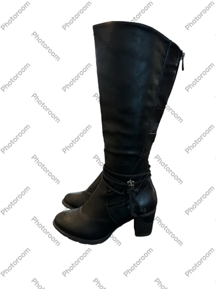 Woman’s Rieker Riding Boots