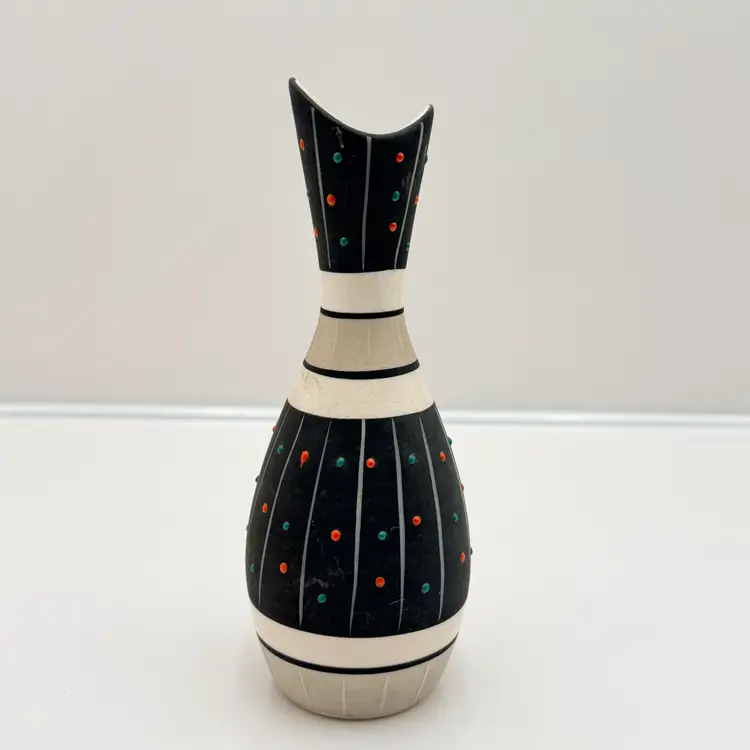Enesco Vintage Ceramic Black and White Matte Finish Textured Vase