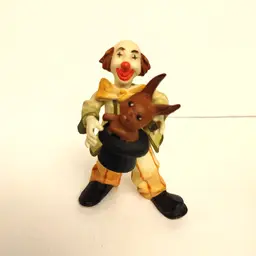 Clown. Made by Anri Toriart in Italy. Hand painted wooden clowns. Approximately 4 inches tall. As shown.