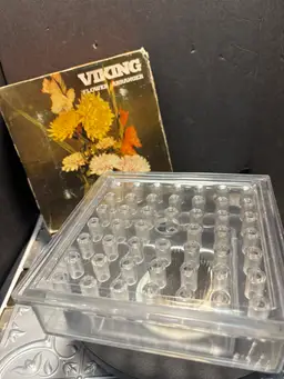 Vintage Viking Larg Flower Frog In Box  Original Frog