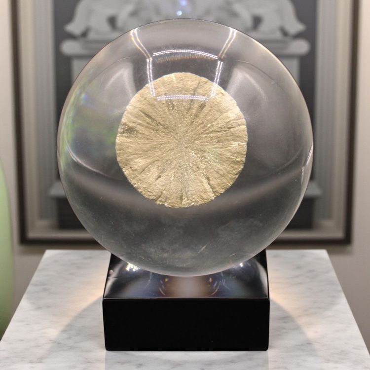Acrylic Orb Gold Glitter Sand Dollar with Black Stand 5 1/4” Tall 1#11oz