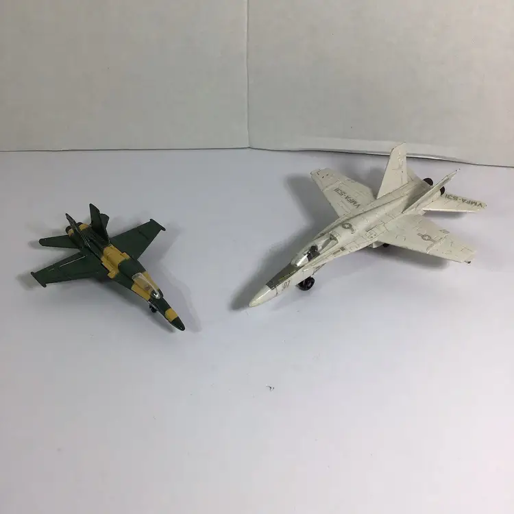 Metal Die Cast Planes Set Of Two