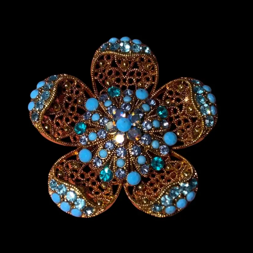 CAROL DAUPLAISE 2.5 in BLUE CRYSTAL FLORAL GOLD CERAMIC FILIGREE BROOCH