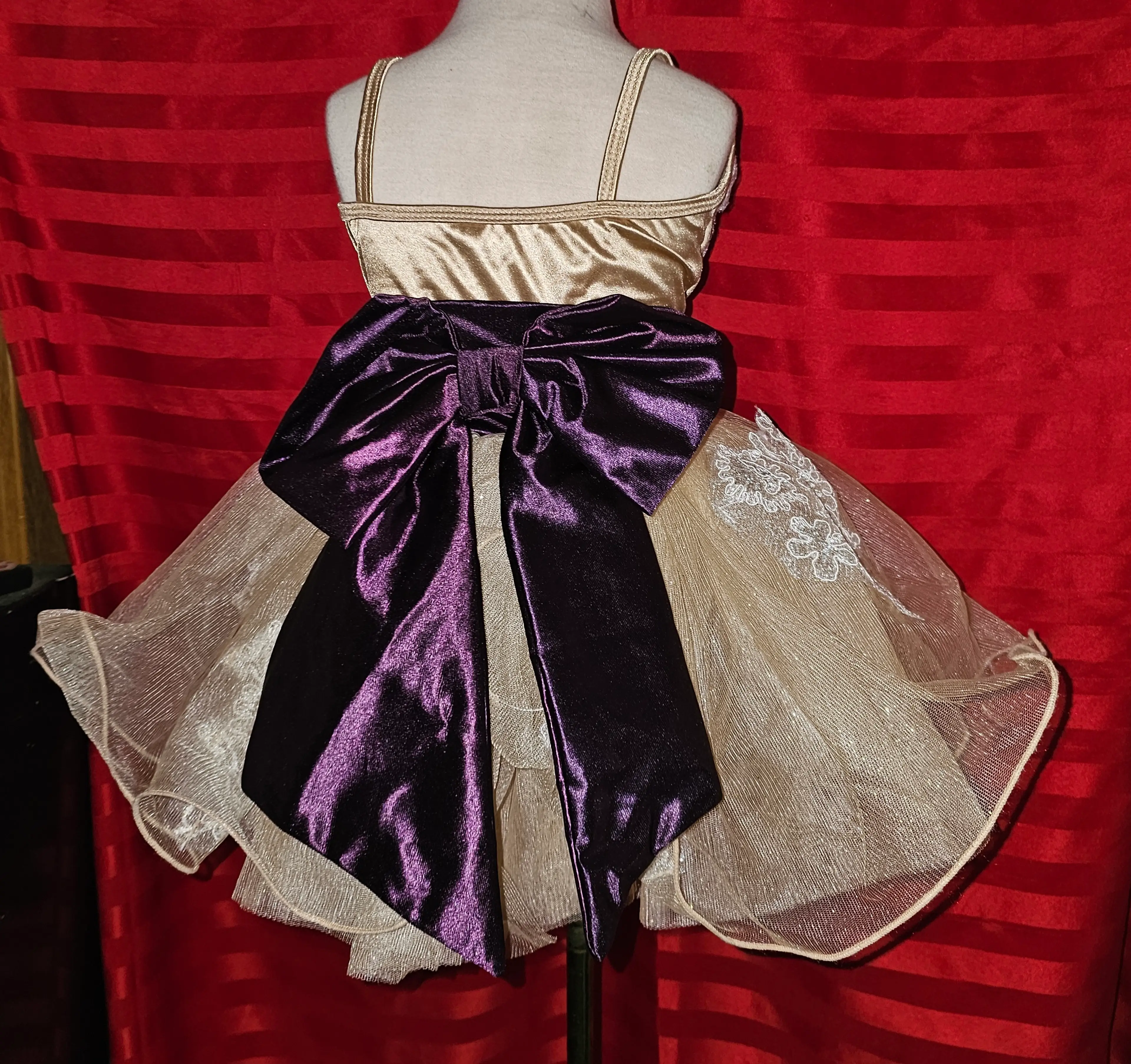 Image 2 of 8
