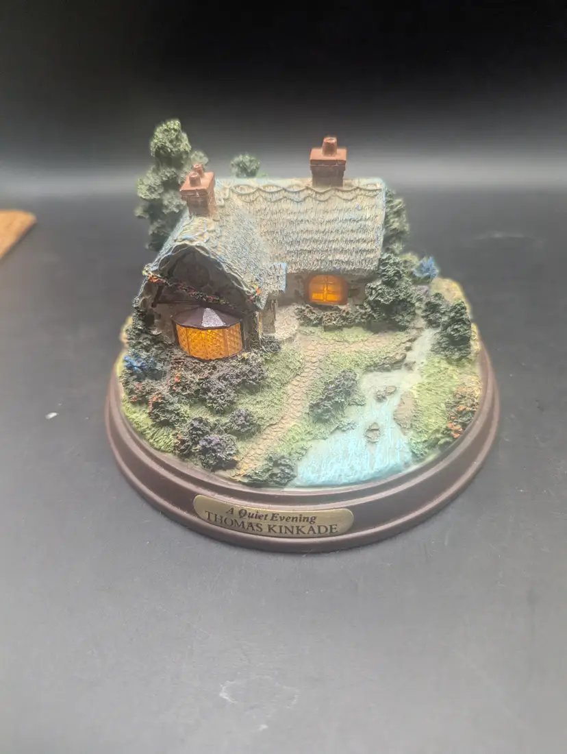 Vintage Thomas Kinkade "A Quiet Evening" Lighted Cottage Collection Miniature Sculpture.