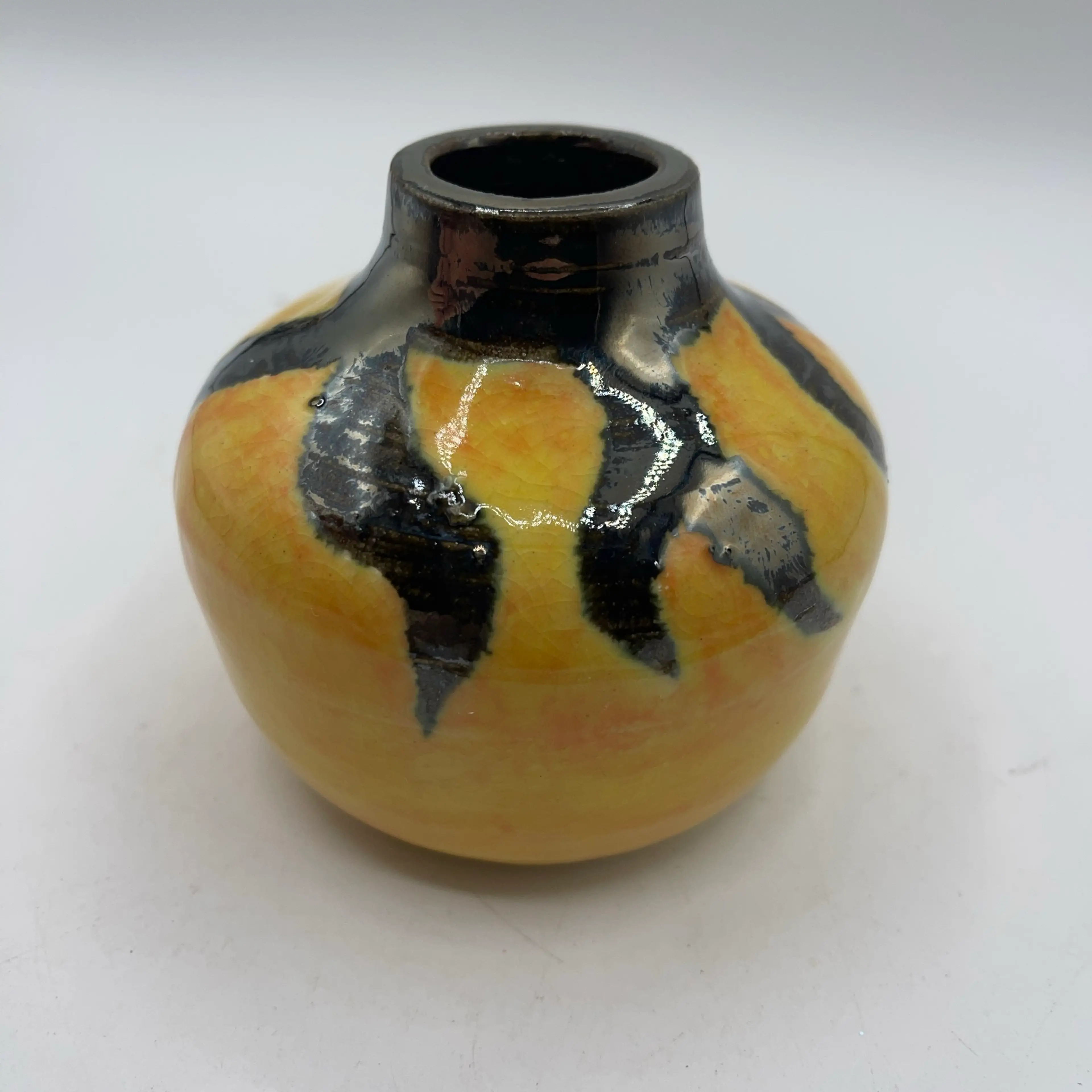 Image 2 of 6