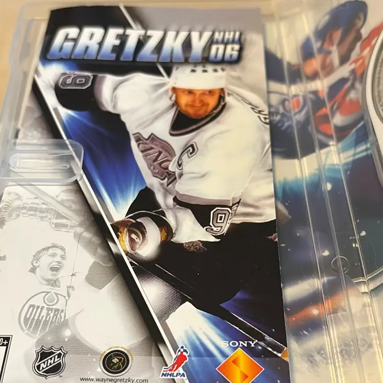 PSP - Complete In Case - Gretzky NHL 06