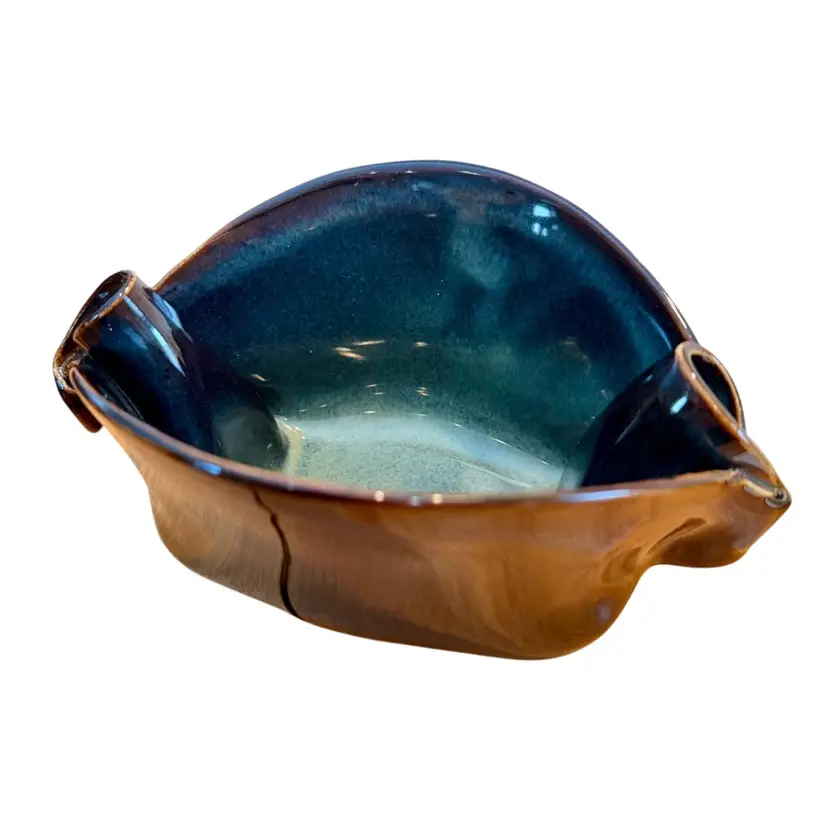 Hilborn Pottery Canada Pinch Pot Brown Blue Free Form Serving/Trinket Dish Signed
6”L x 4” W x 3” T