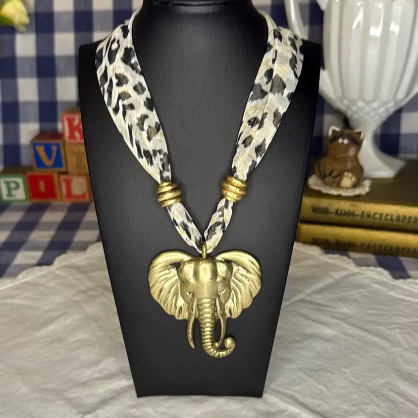 Chico’s Elephant Pendant Necklace