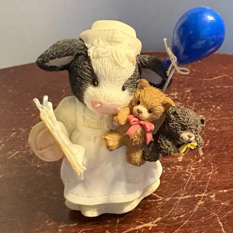Mary Moo Moo “Let Moo Take Care Of You” Cow Nurse Figurine, Enesco 1998