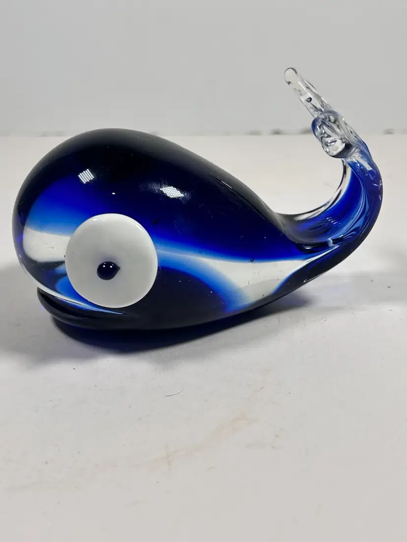 Vintage Blown Art Glass Cobalt Blue Whale Paperweight Expressive Eyes 