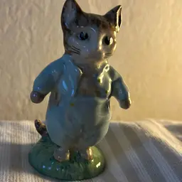 Cat Figurine # 7