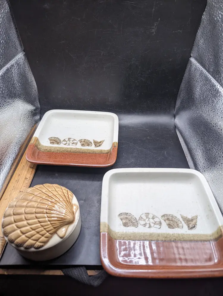 Vintage Set of 3 Nautical Design Trinket/Snack Dishes and Shell Trinket Box