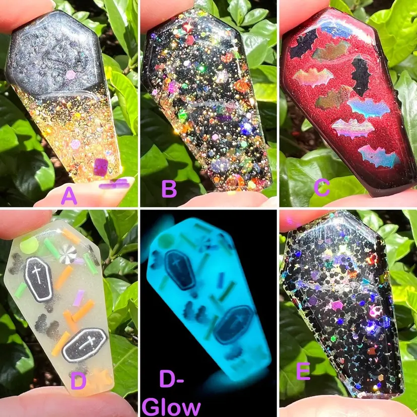 5-set Coffin ⚰️ Resin Magnets. Handmade By Me 🫶 With Glitters & Pigments 🦇 . Perfect For Halloween. 1-3/4” Length