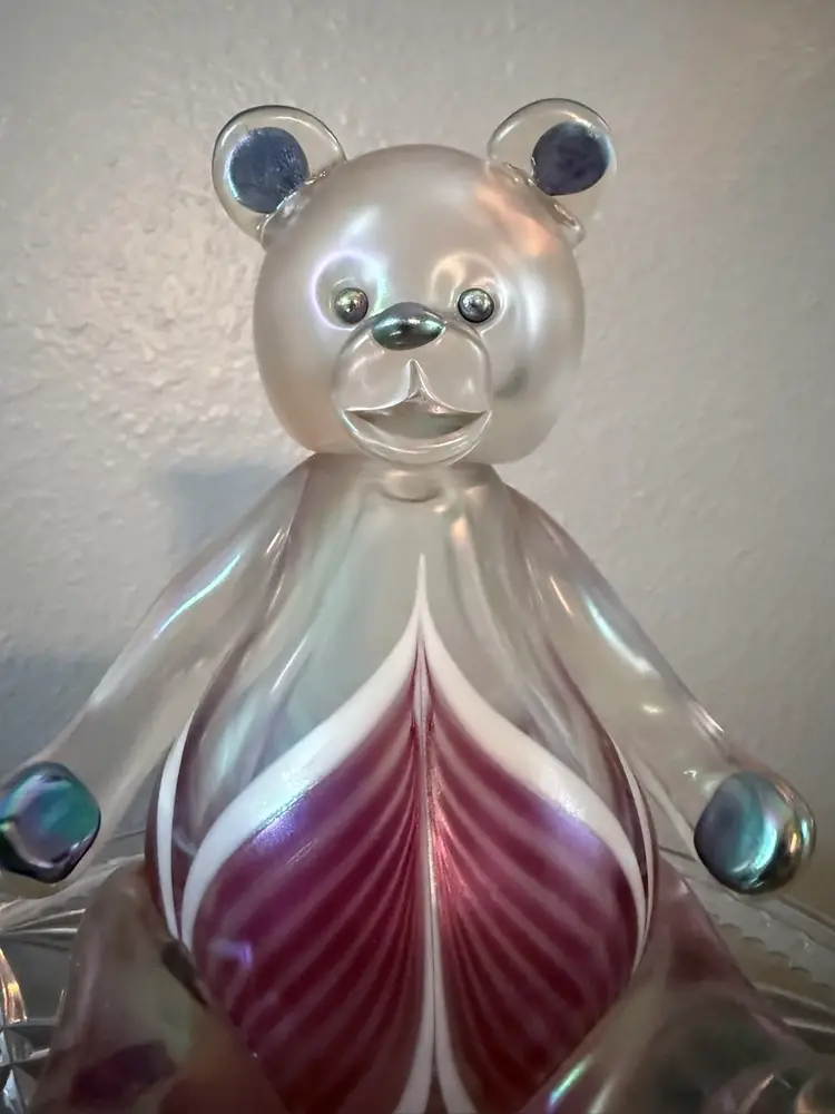 Vintage Stuart Abelman art glass teddy bear figurine