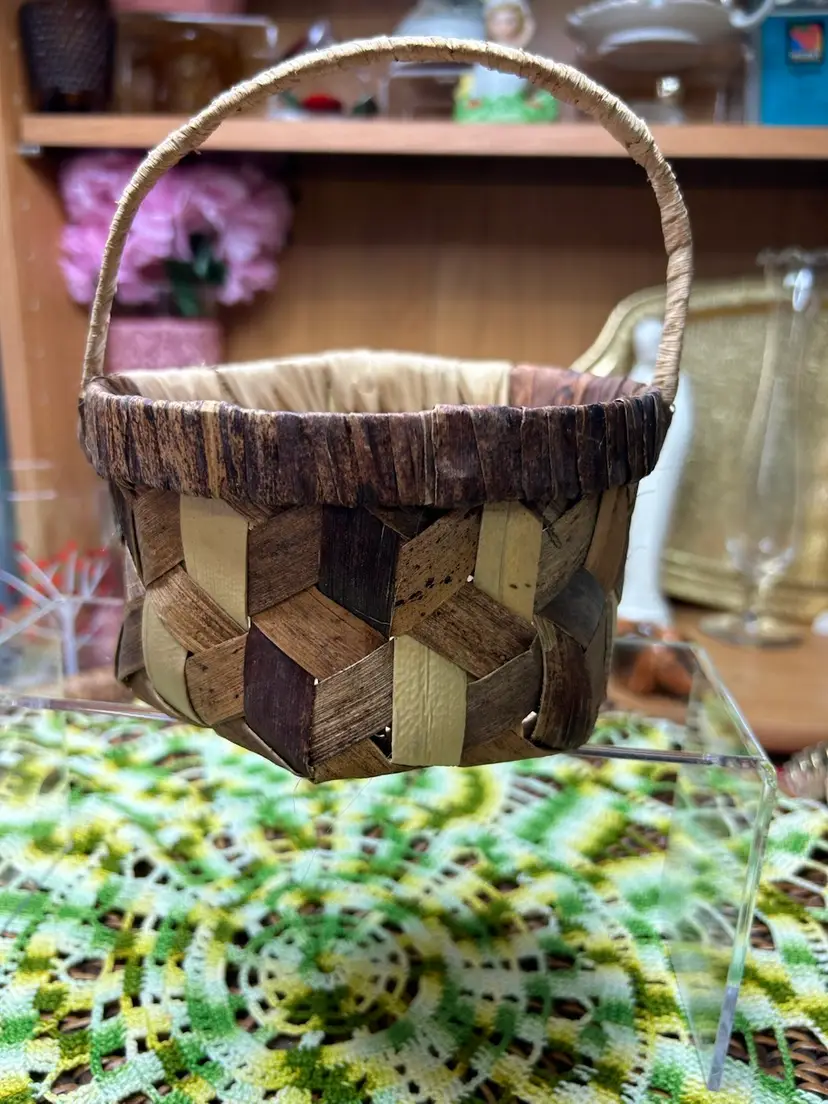 Small Flat Weave Basket-Verigated