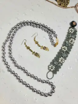 Pearl set with Premier pearls