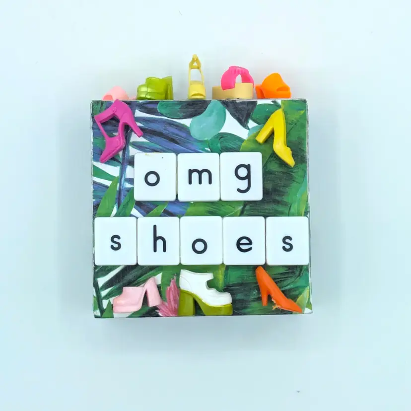 "OMG Shoes" Mini Floral Art Block