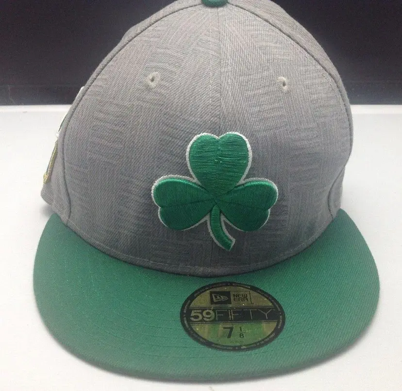 Boston Celtics NBA fitted hat with patches Size 7 1/8  New Era 59 Fifty