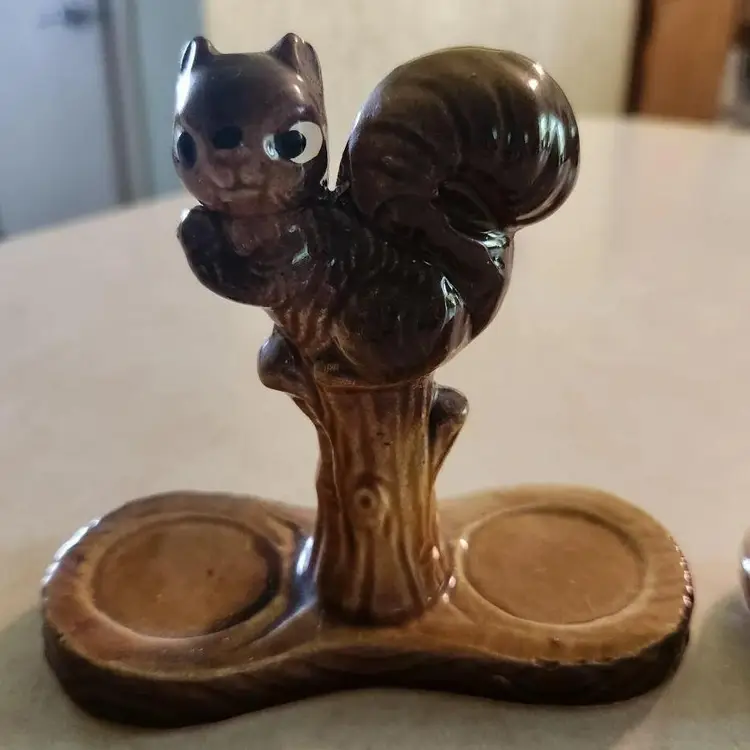 Vintage MCM Brown Squirrel And Acorn Salt Pepper Set with Holder Japan