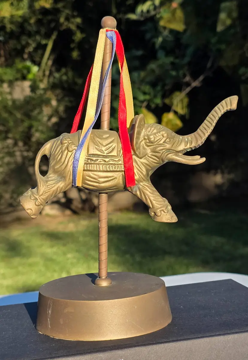 ☀️ Brass Carousel Elephant Music Box Figurine Moving Hollywood Regency MCM
