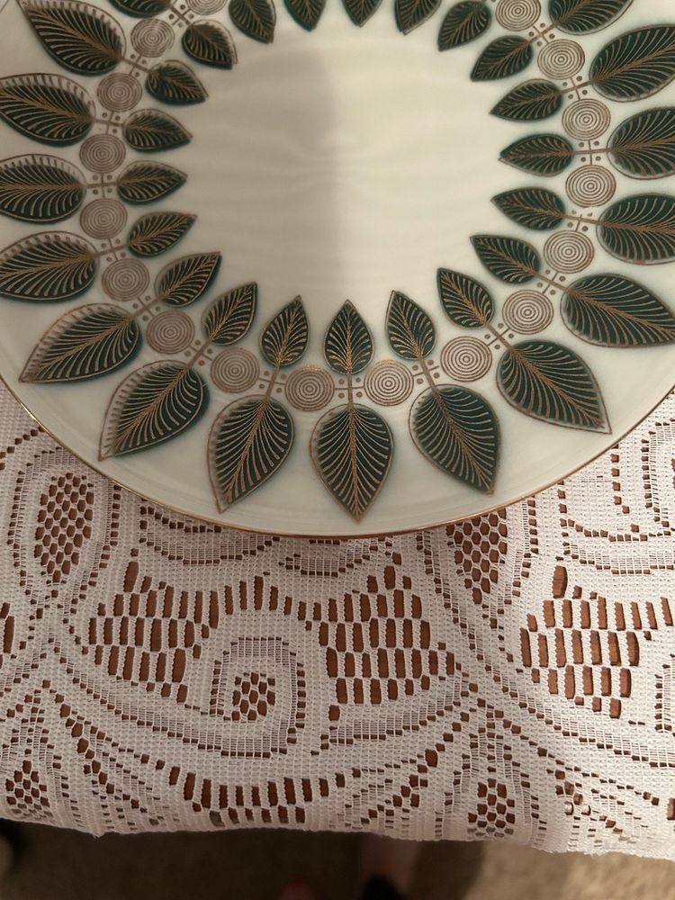 Green And Gold China Leaf Pattern Plate Scherzer Barvaria Germany 7.75 In Diameter