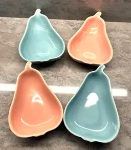 Four Vintage Joaquin California Pear Shaped Pottery Dishes 4.5”x 6.5”x 1.5”