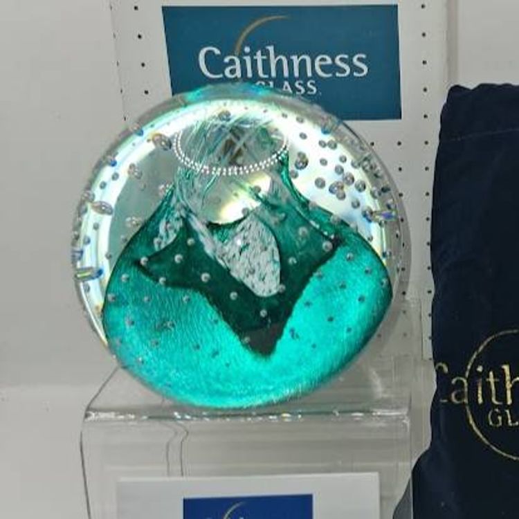 Caithness, Scotland NEW IN BOX, Cauldron-Emerald Paperweight