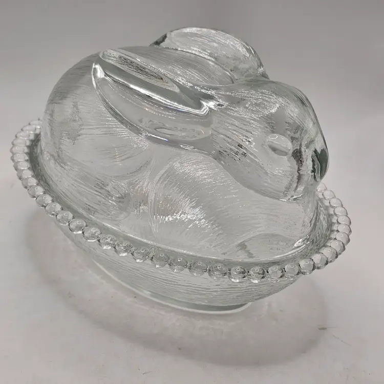 Vintage Indiana Glass rabbit bunny on nest clear