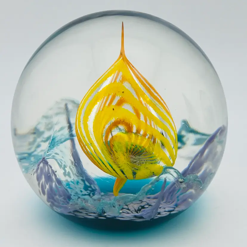 Caithness Scotland “Hypnosis” Paperweight Hard To Find 3”