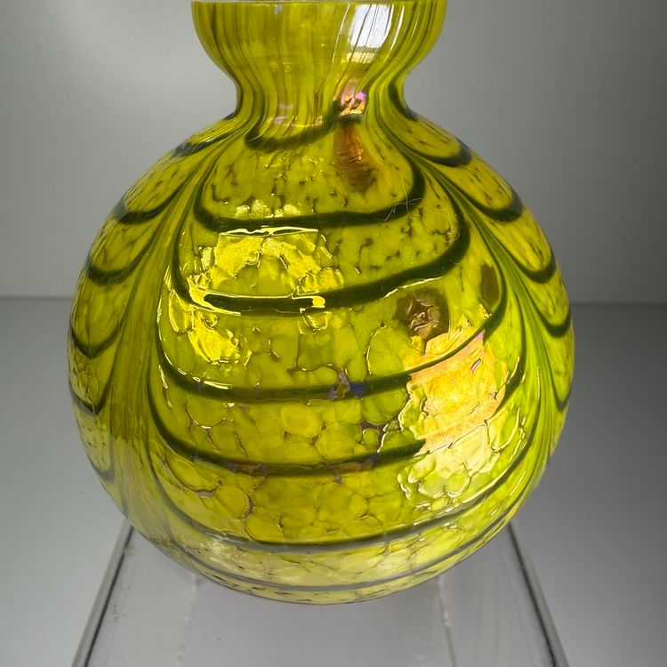 Gorgeous Design China Iridescent Pulled Feather Yellow Spatter Glass Bud Vase