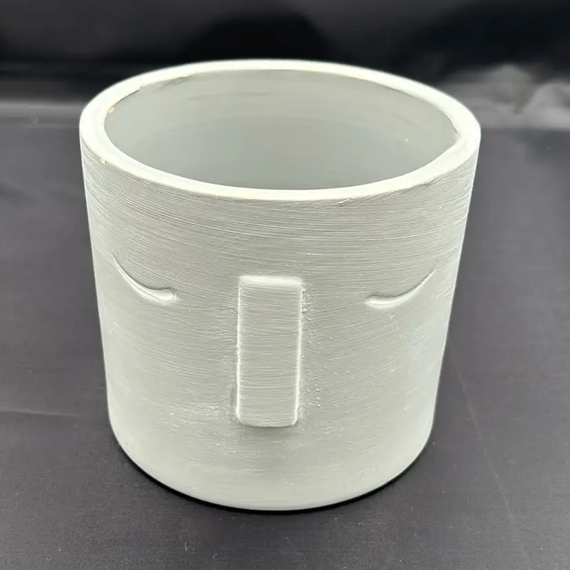 Planter- gray cement face