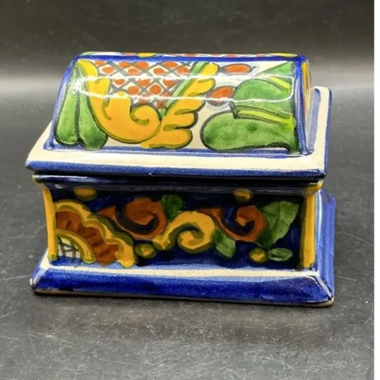 Mexico Pottery Trinket Box Chest & Lid Talavera Signed T. Ruth