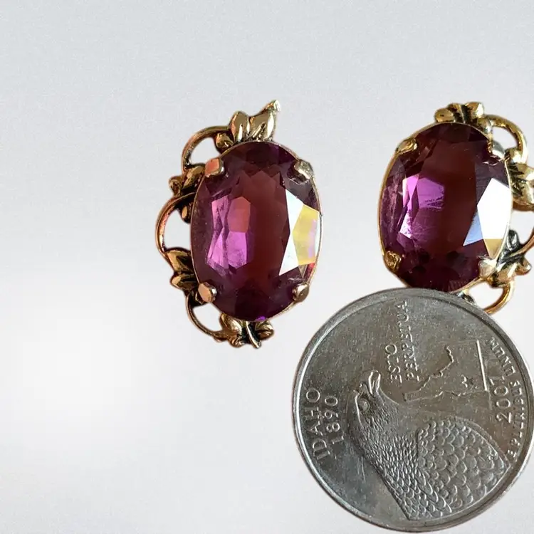 Gold Tone Open Back Prong Set Purple Faceted Glass Cabochon Set In A Lovely Gold Tone Setting