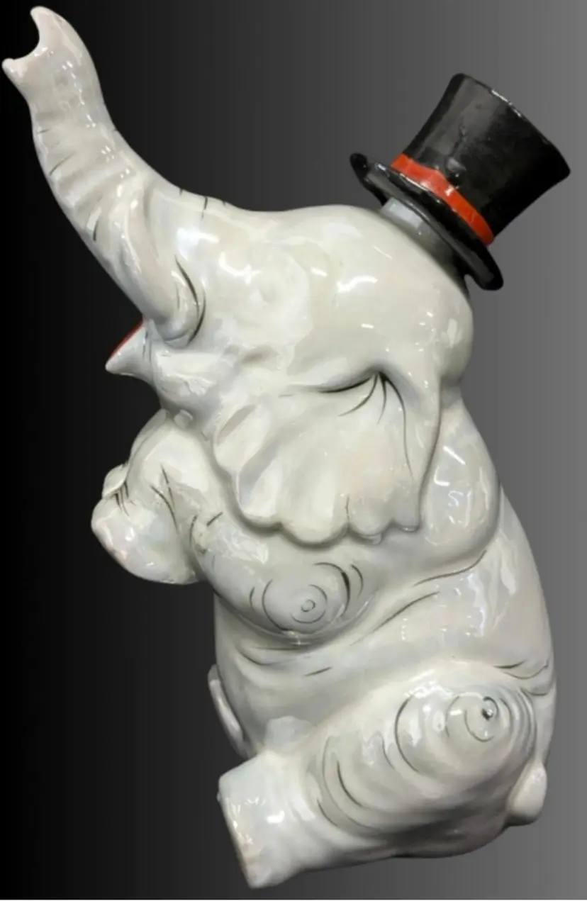 Noritake Japan Marilyn Derrin Collection Luster Ware Elephant Sake Decanter with Intact Cork