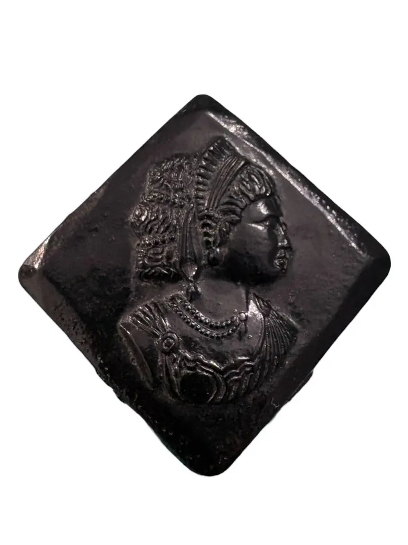 Art Deco Celluloid Cameo Brooch- Read