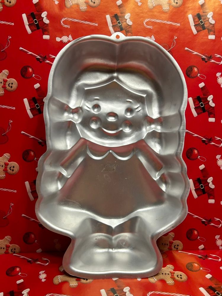 Vintage 1991 Wilton, Darling Dolly Doll Cake Pan