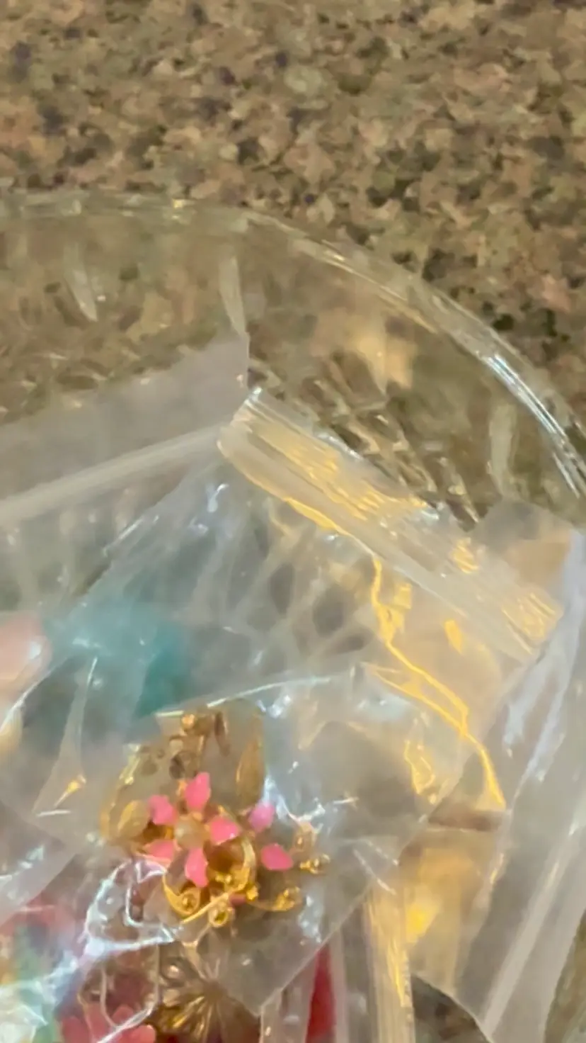 Vintage Indiana Glass Princess Clear Glass Lidded Candy Dish **Contains Earrings**