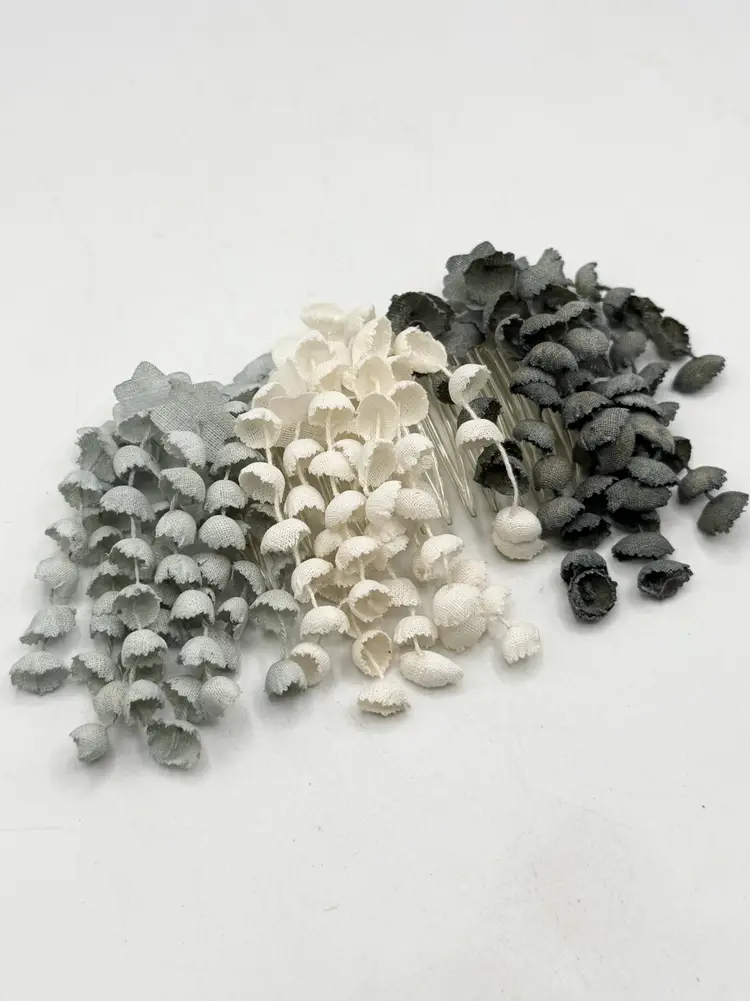 Vintage 50s dangling flowers hair comb clip