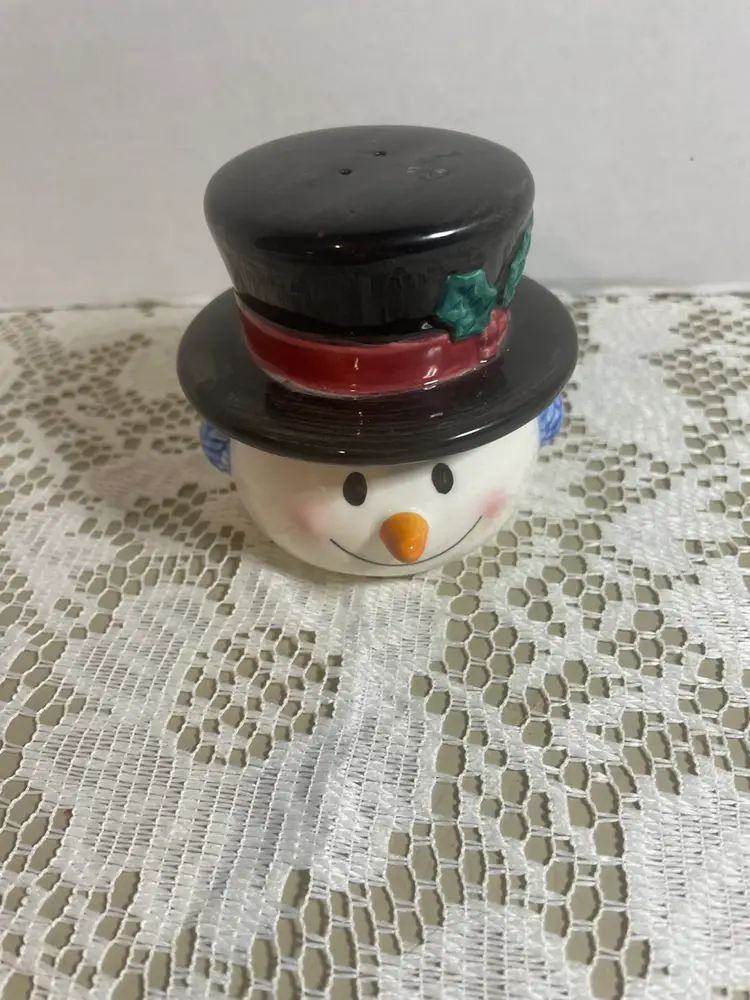 Snowman Stackable Salt And Pepper