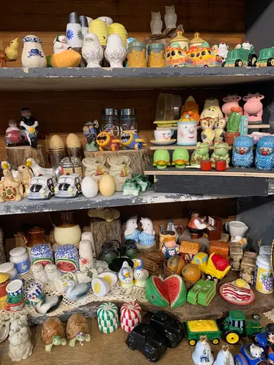 $5 start Vintage Salt And Pepper Shakers!