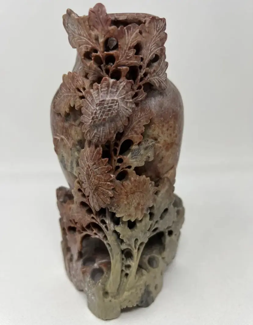 Vintage Chinese ShowShan Rose Soap Stone Hand Carved Floral Pattern Vase 7.5” H