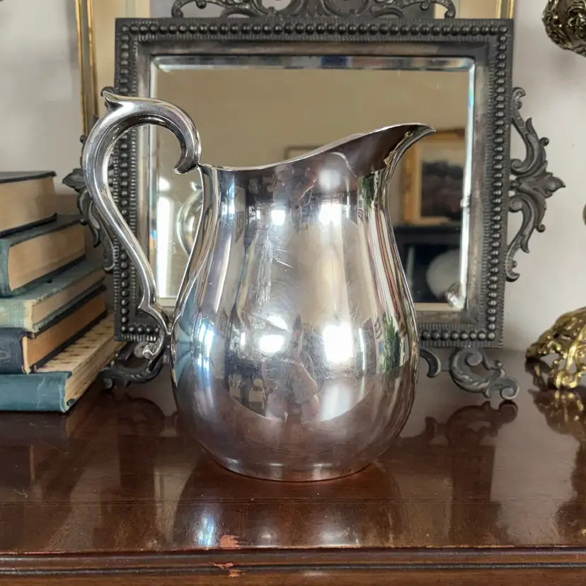🐇Vintage Reed & Barton Silver Plate Ornate Handled Pitcher