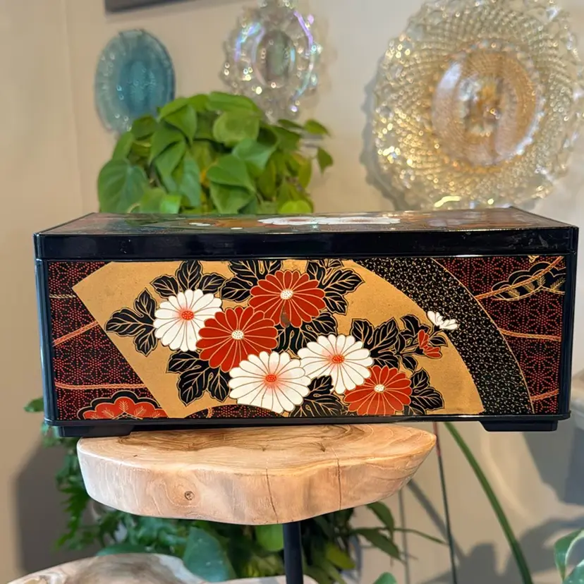 Vintage Mirrored Tissue Box