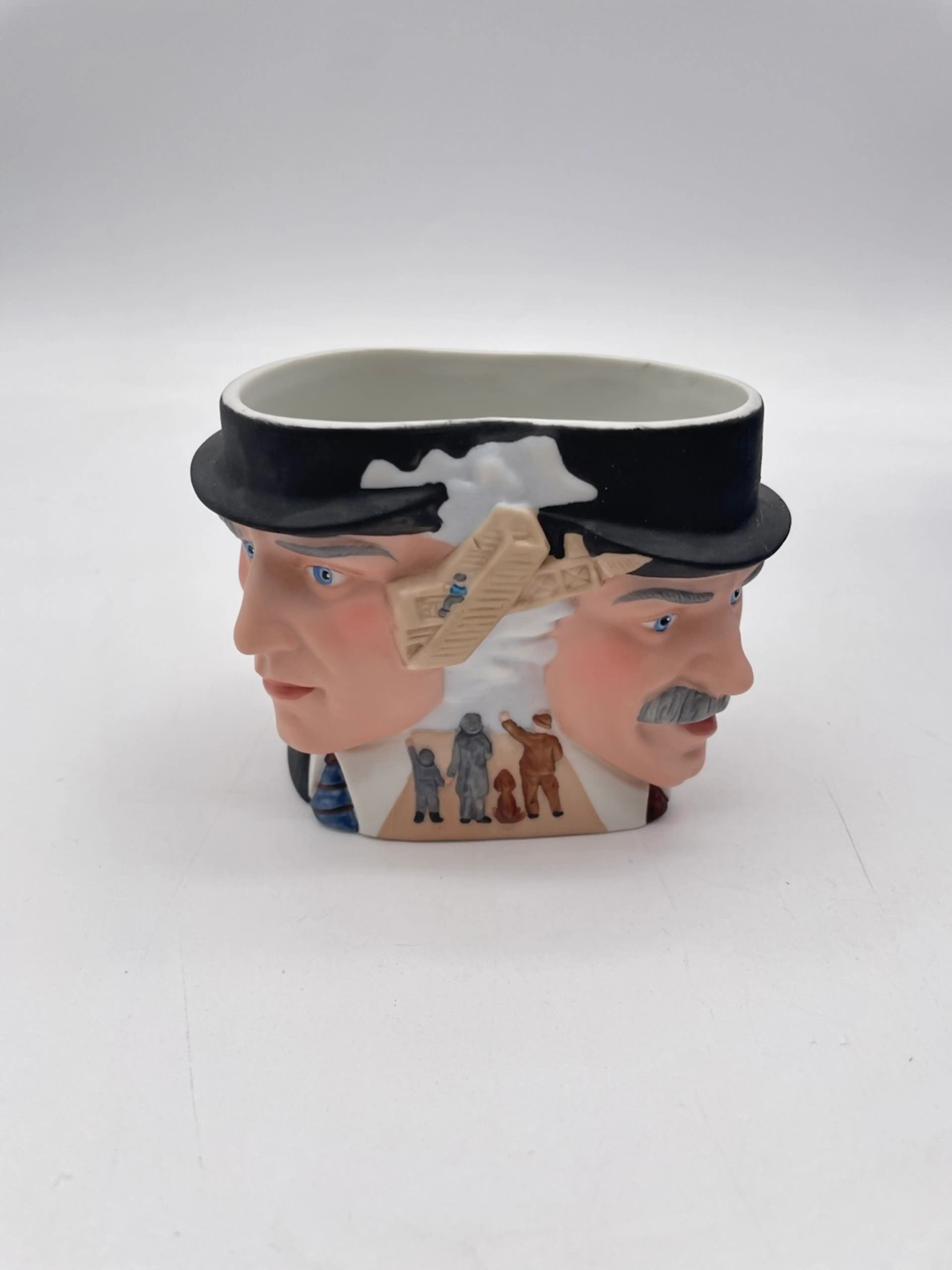 Image 1 of 7