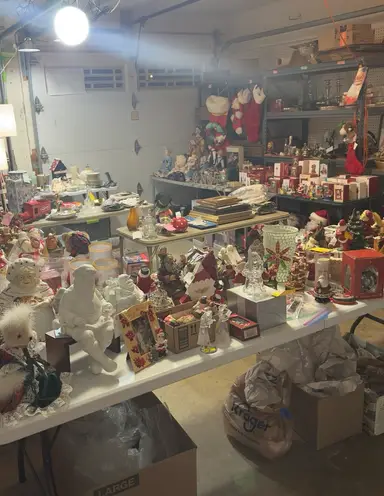 Leftover Yard Sale,Santa’s, Dolls, Misc Low Starts 