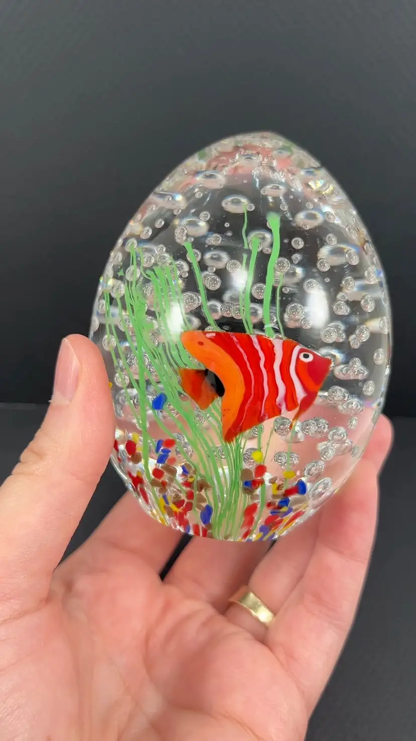 Murano Glass Aquarium Egg Shaped Paperweight With Controlled Bubbles And Angelfish Or Clownfish
